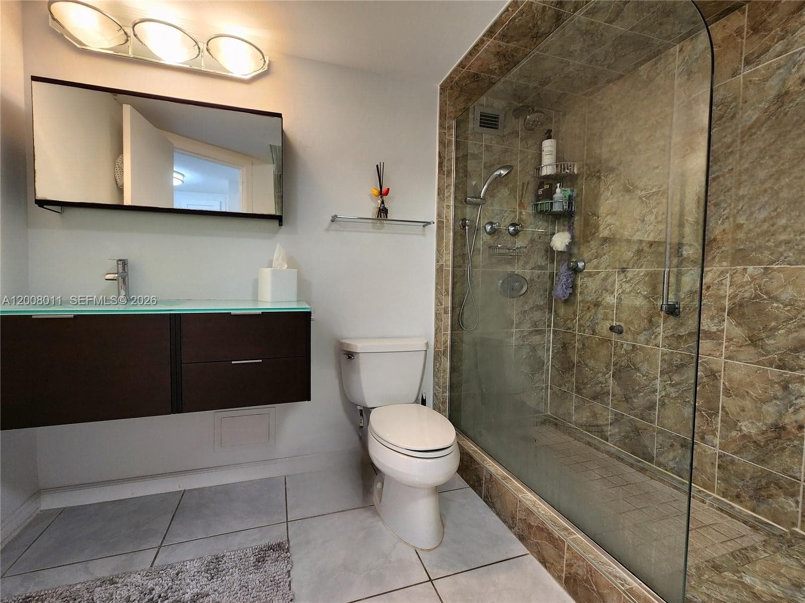 2030 Ocean Dr 2026 photo 18