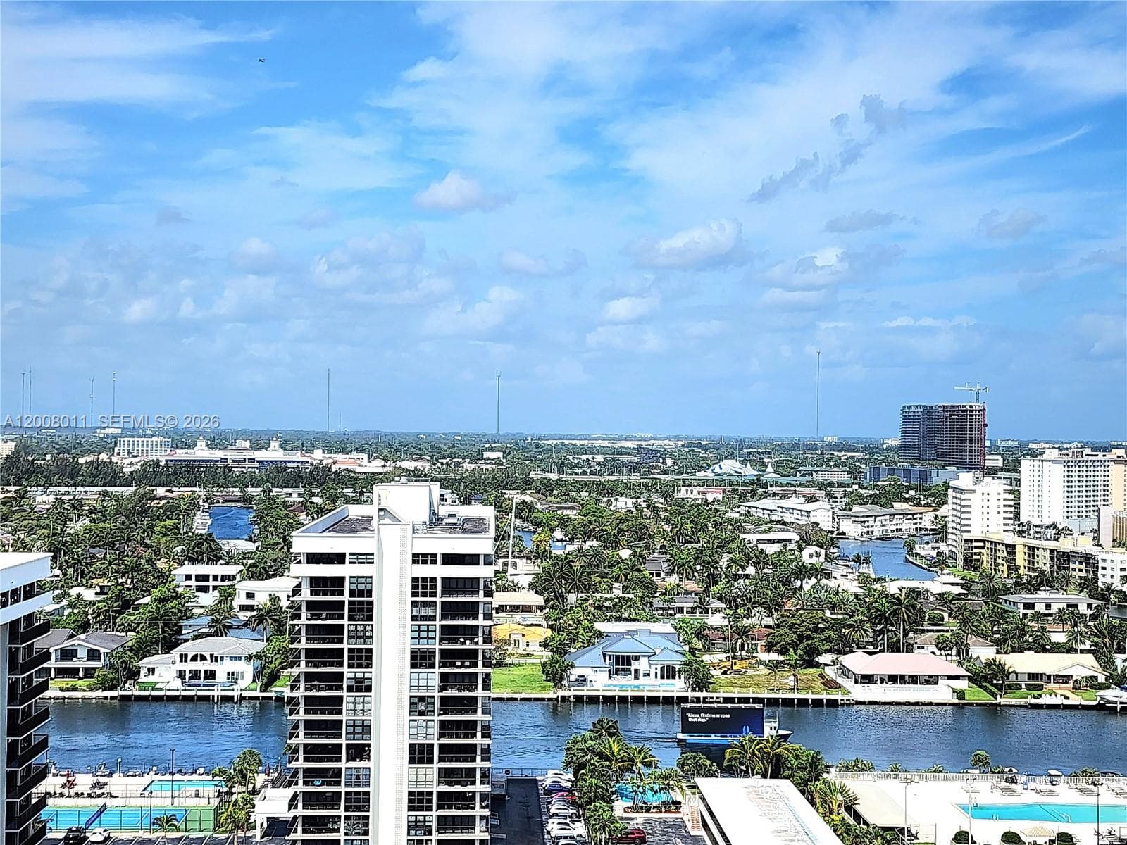 2030 Ocean Dr 2026 photo 4