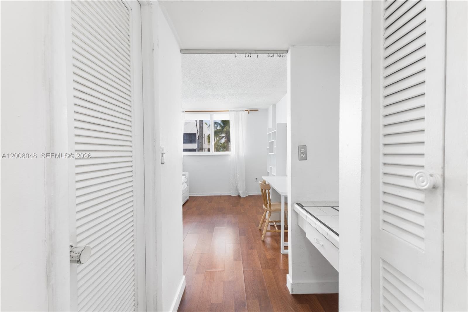 345 Ocean Dr 304 photo 23