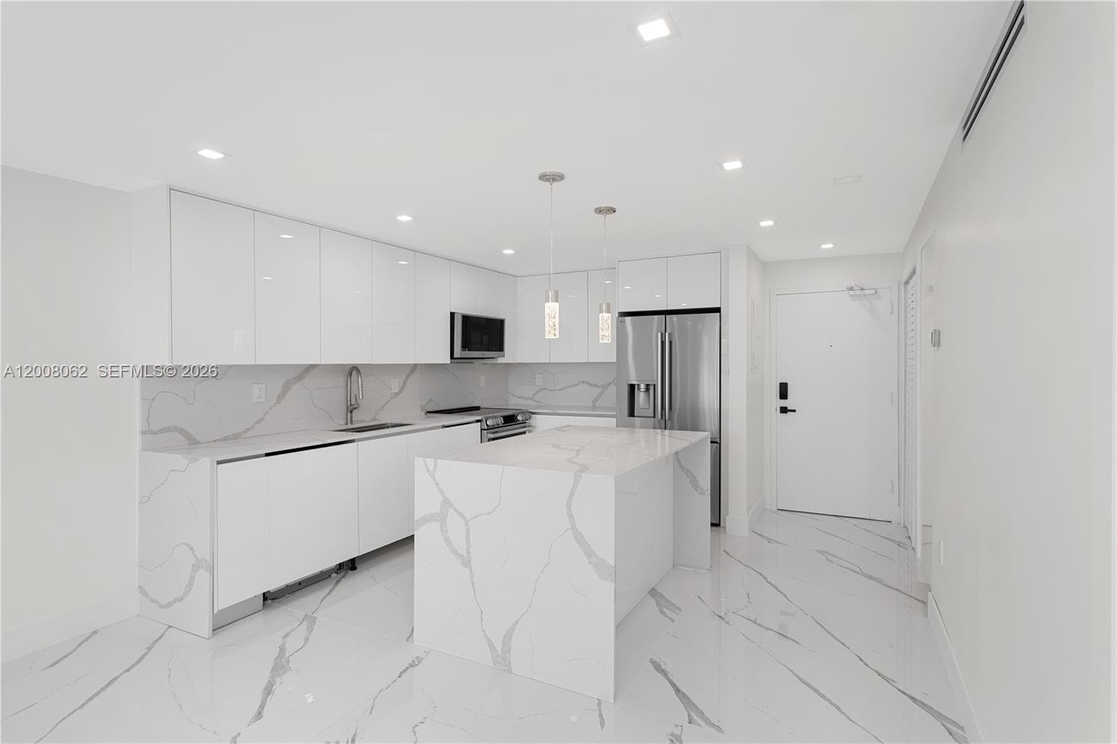 345 Ocean Dr 708 photo 13