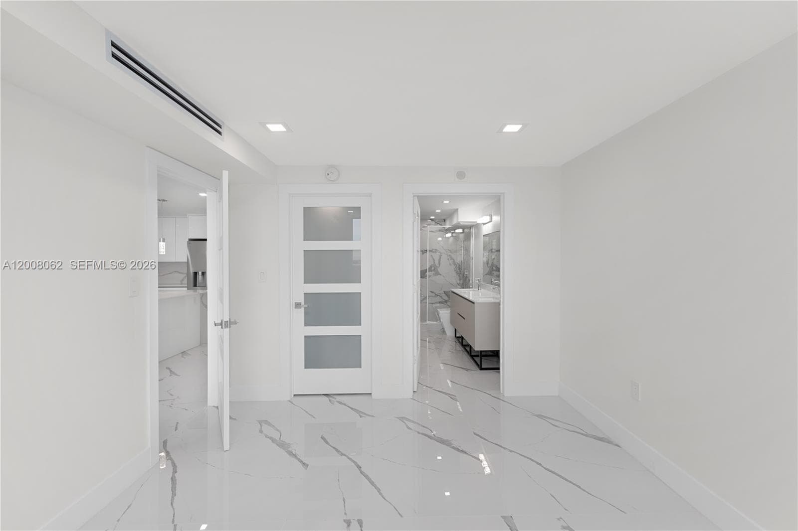 345 Ocean Dr 708 photo 7