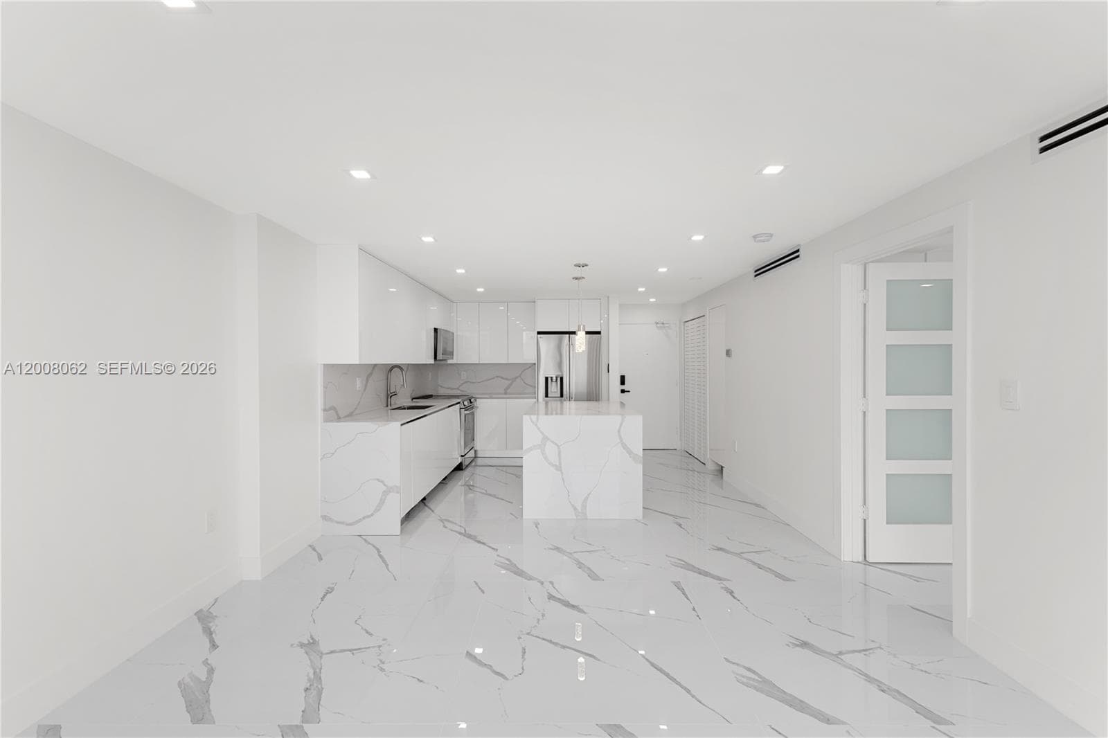 345 Ocean Dr 708 photo 14