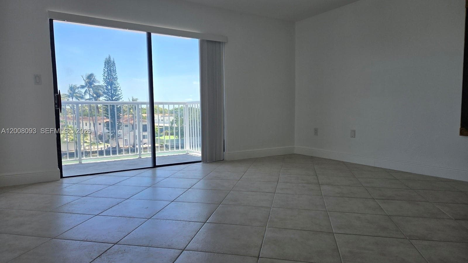 110 Shore Dr 4E photo 11