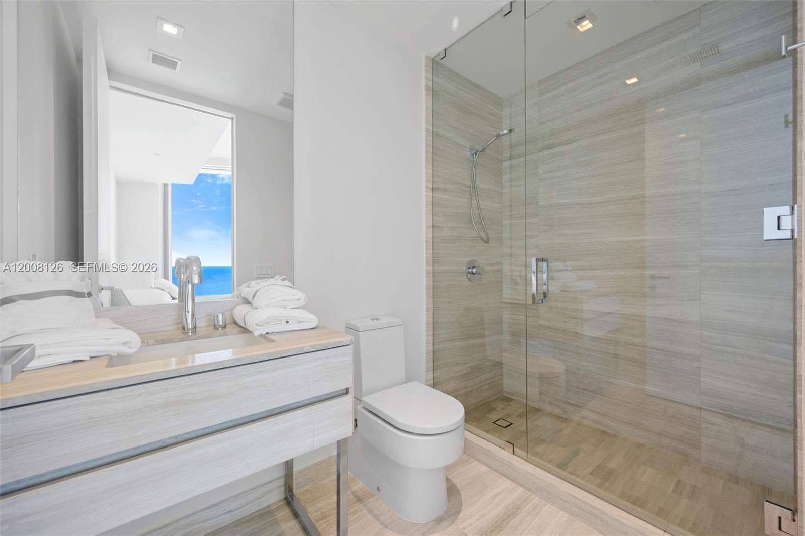 18975 Collins Ave 700 photo 13