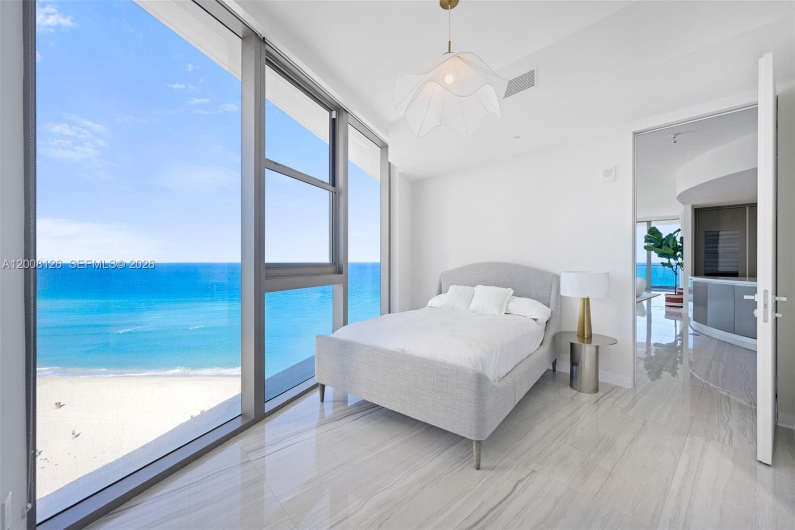 18975 Collins Ave 700 photo 12