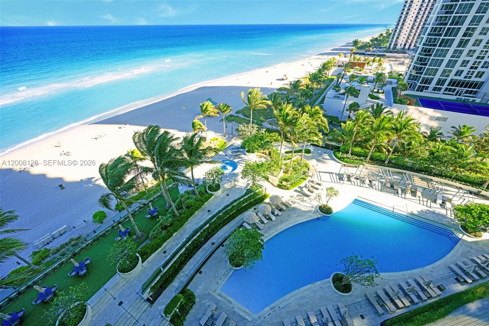 18975 Collins Ave 700 photo 22