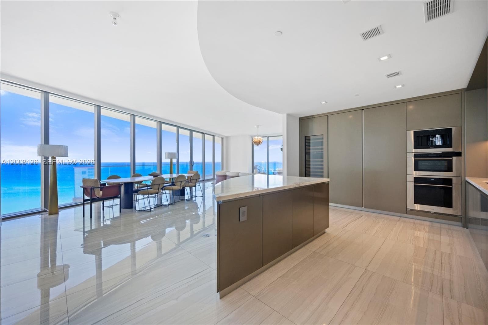 18975 Collins Ave 700 photo 5