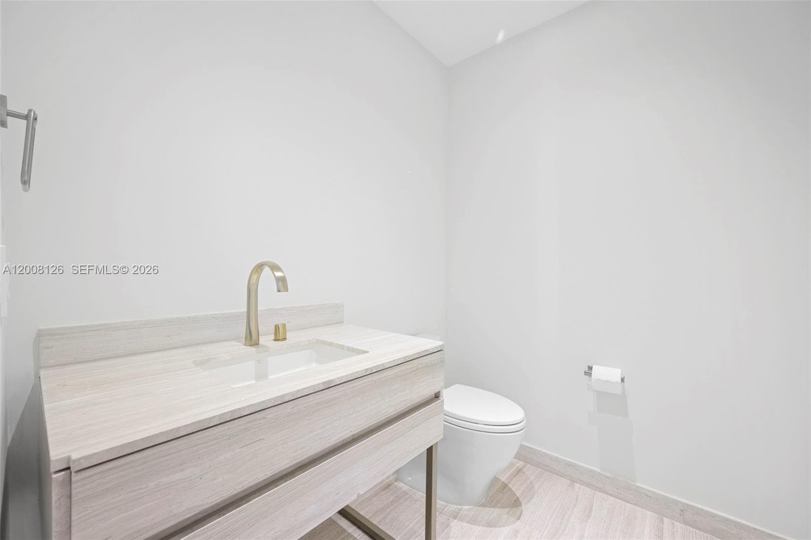 18975 Collins Ave 700 photo 21