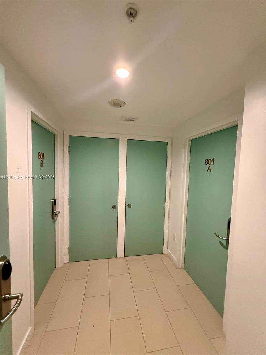 17315 Collins 801 A&B photo 20