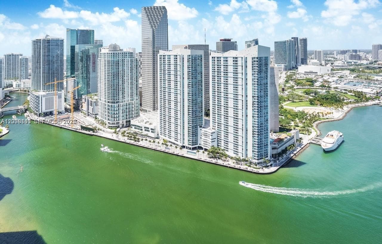 335 S Biscayne Blvd 1106 photo 1