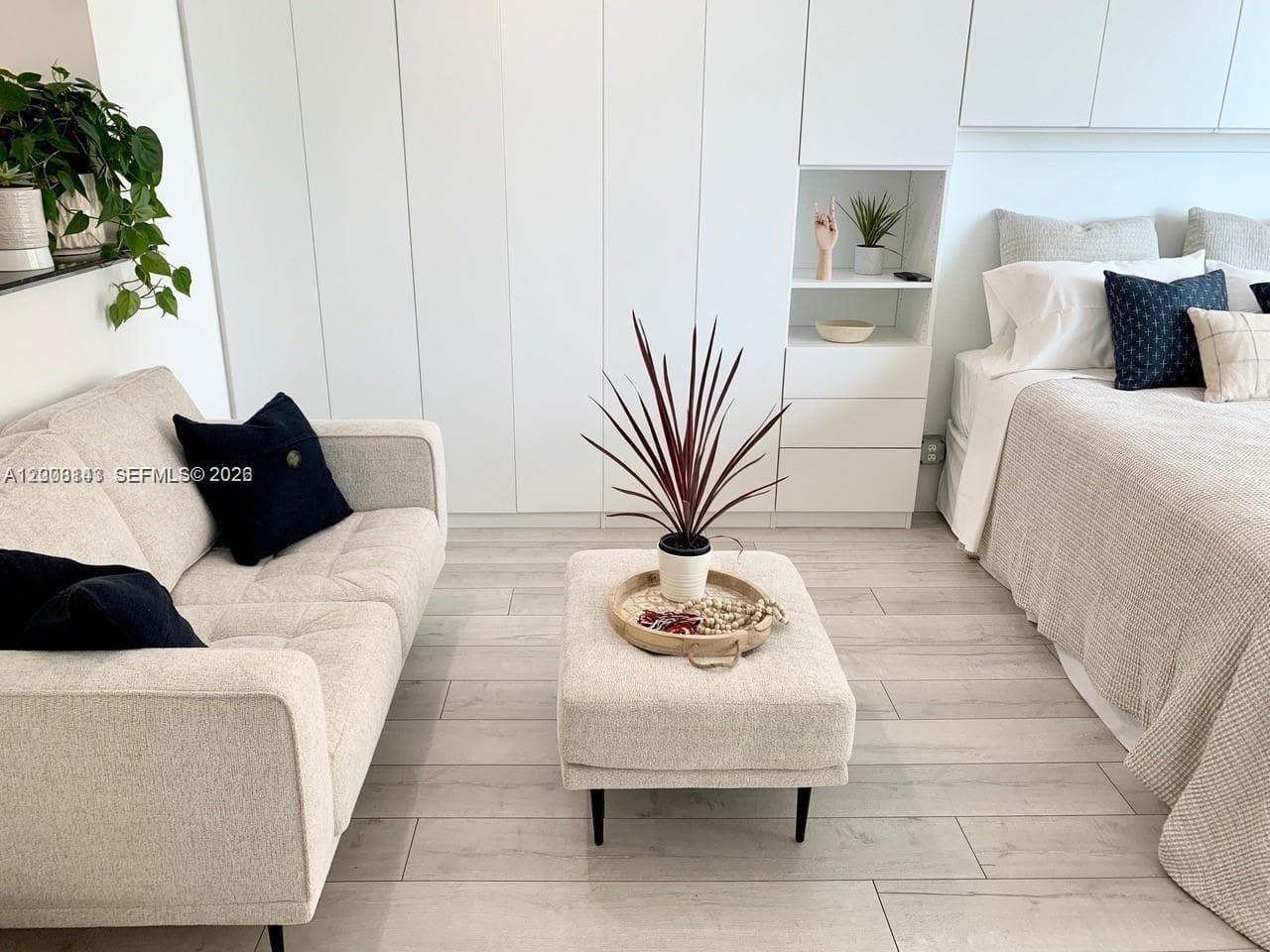 335 Biscayne Blvd 1106 photo 5