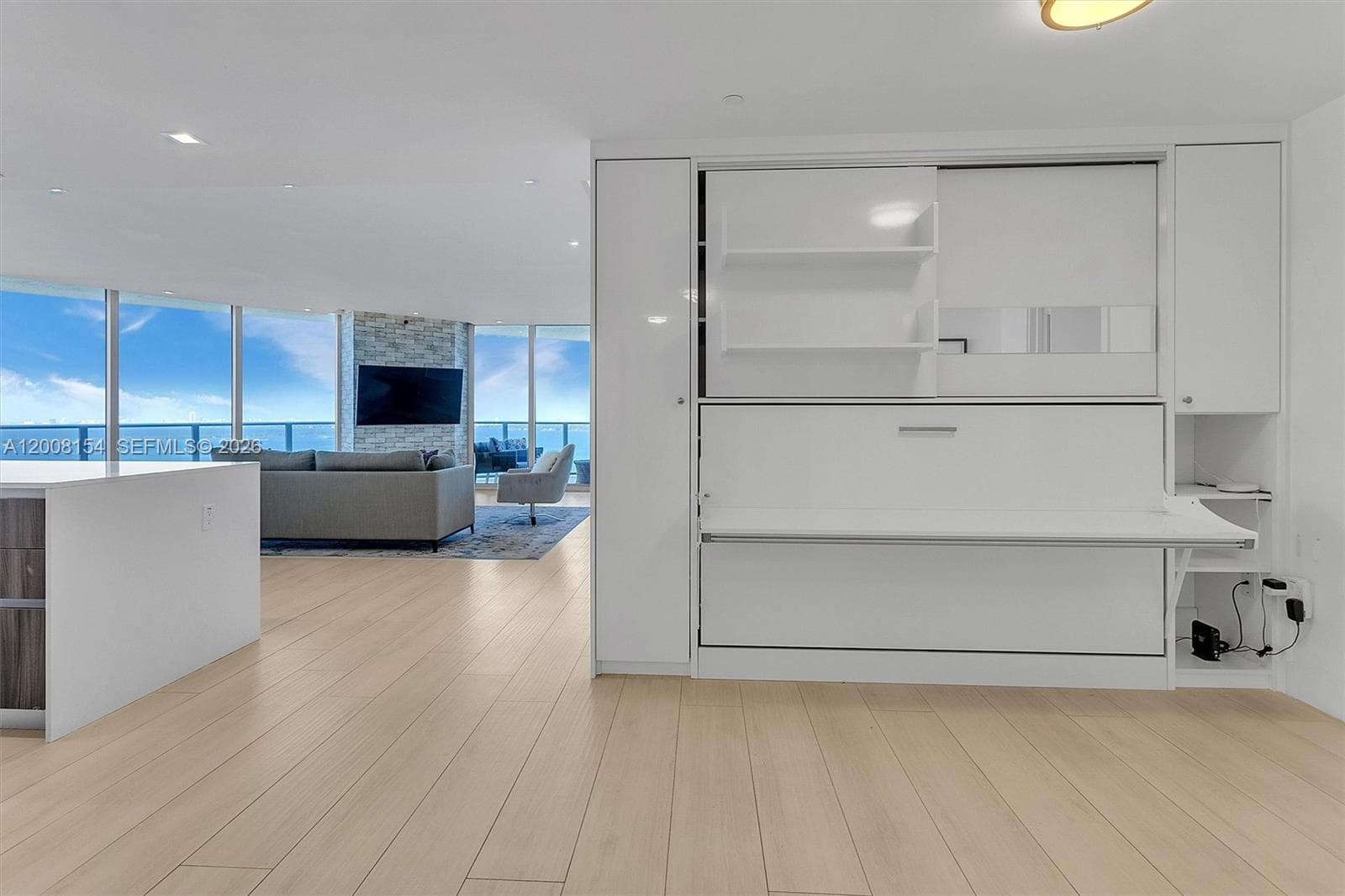 488 18th St 2315 photo 16