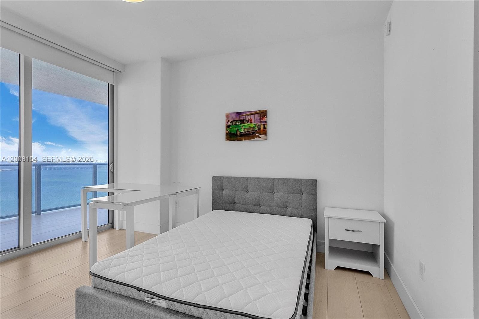 488 18th St 2315 photo 24