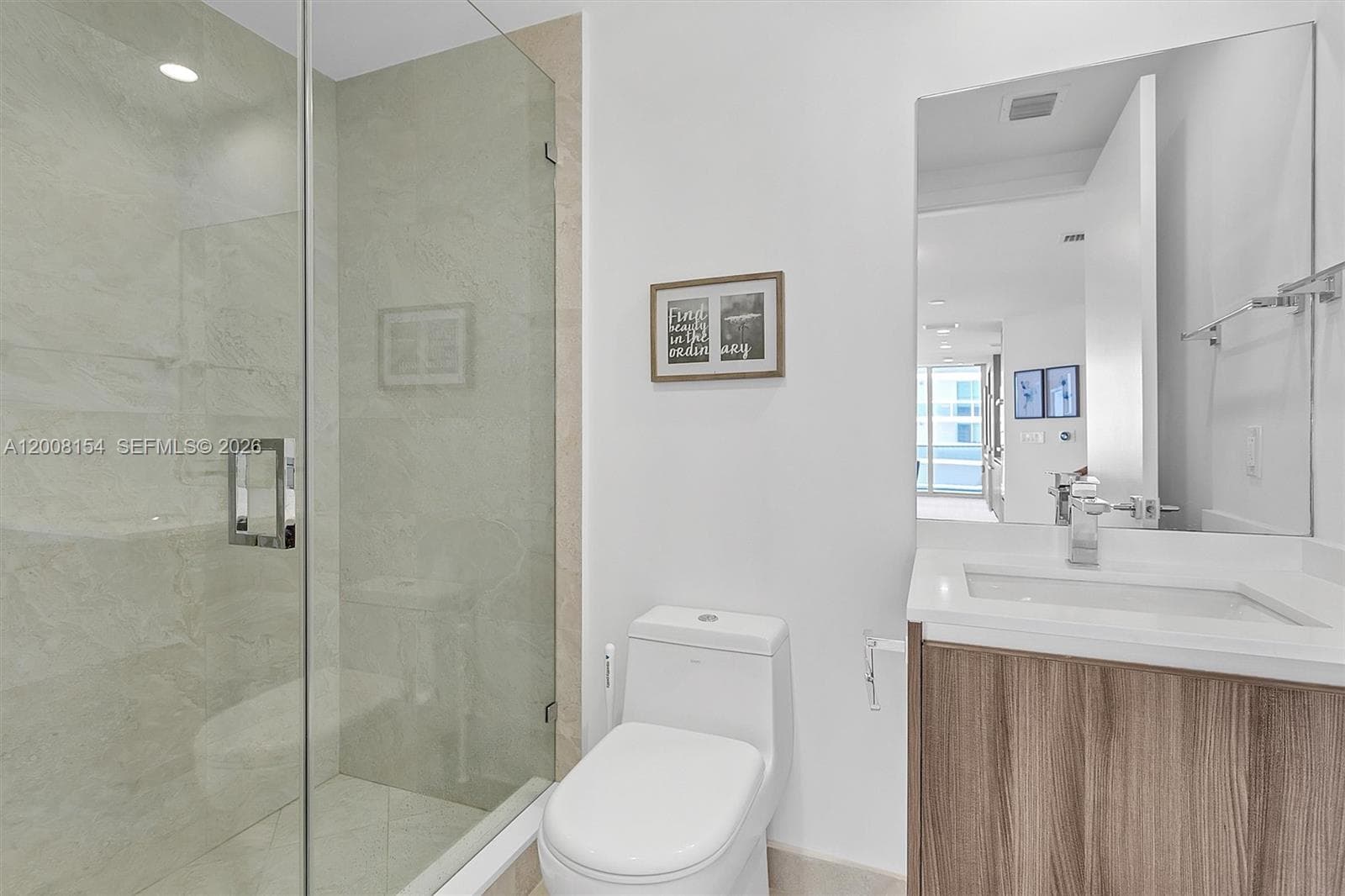 488 18th St 2315 photo 15