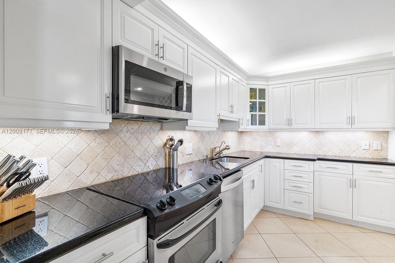 400 Ocean Trail Way 302 photo 3