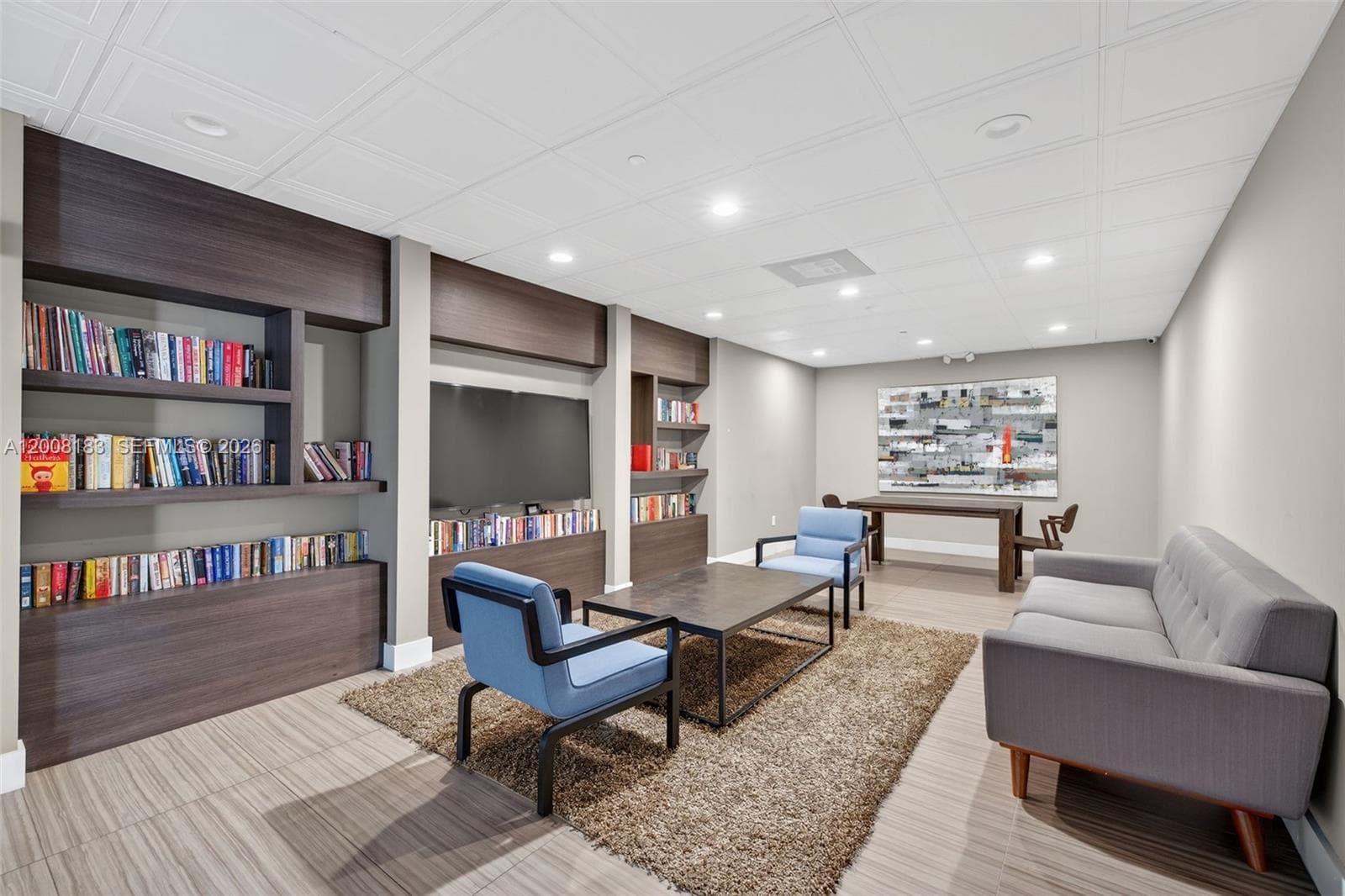 3675 Country Club Dr 410 photo 14