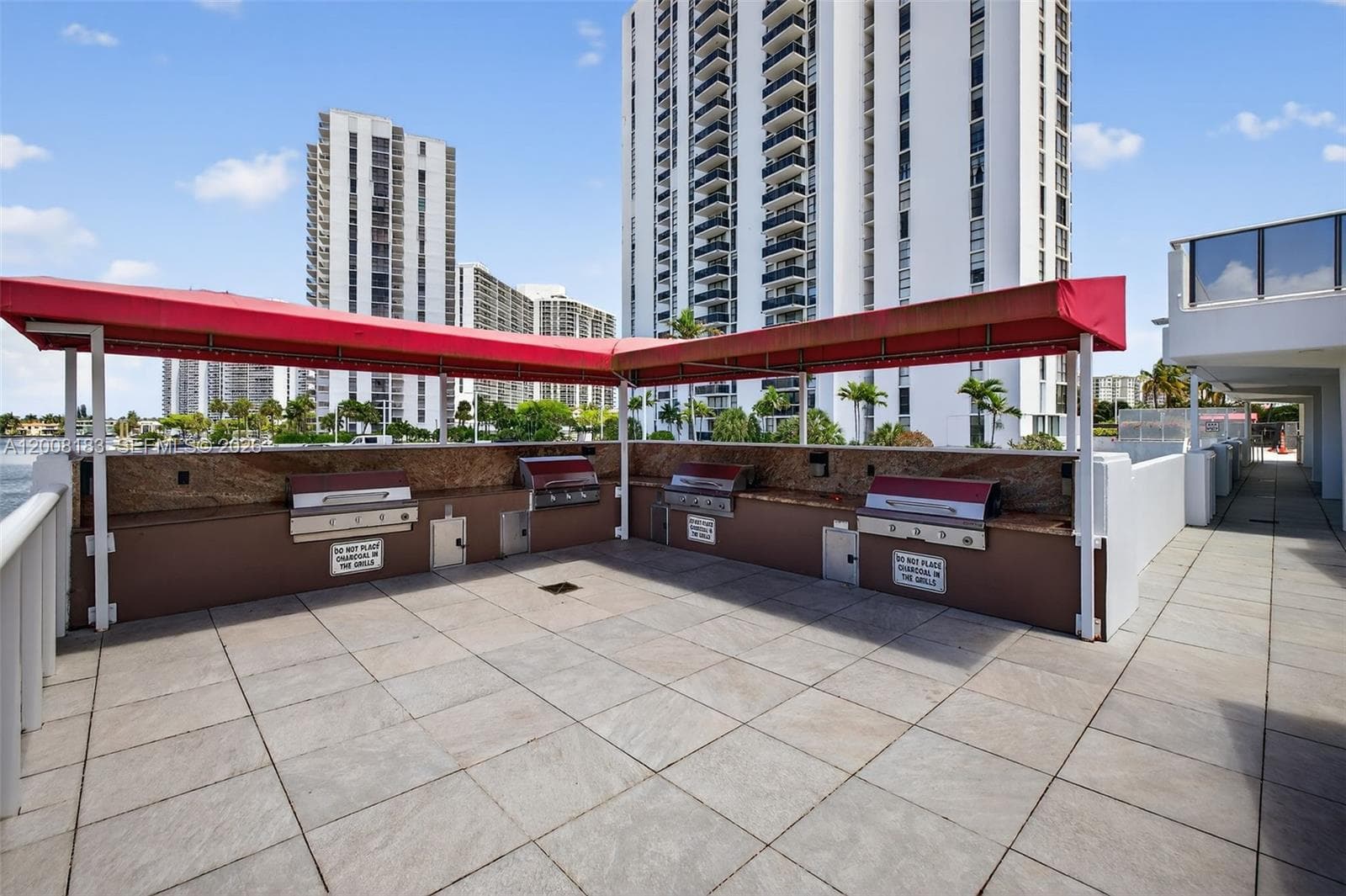 3675 Country Club Dr 410 photo 11