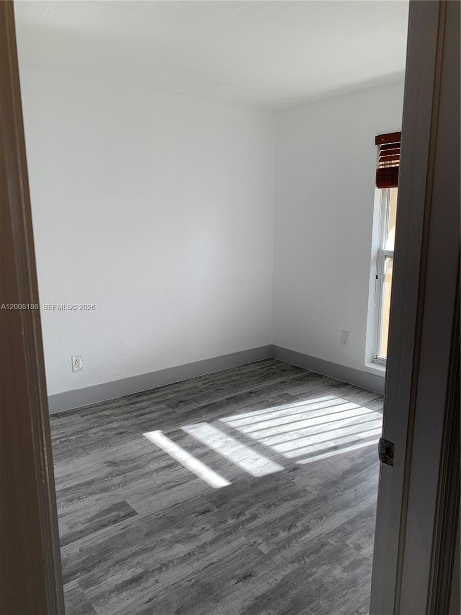 241 Royal Poinciana Blvd 310 photo 7