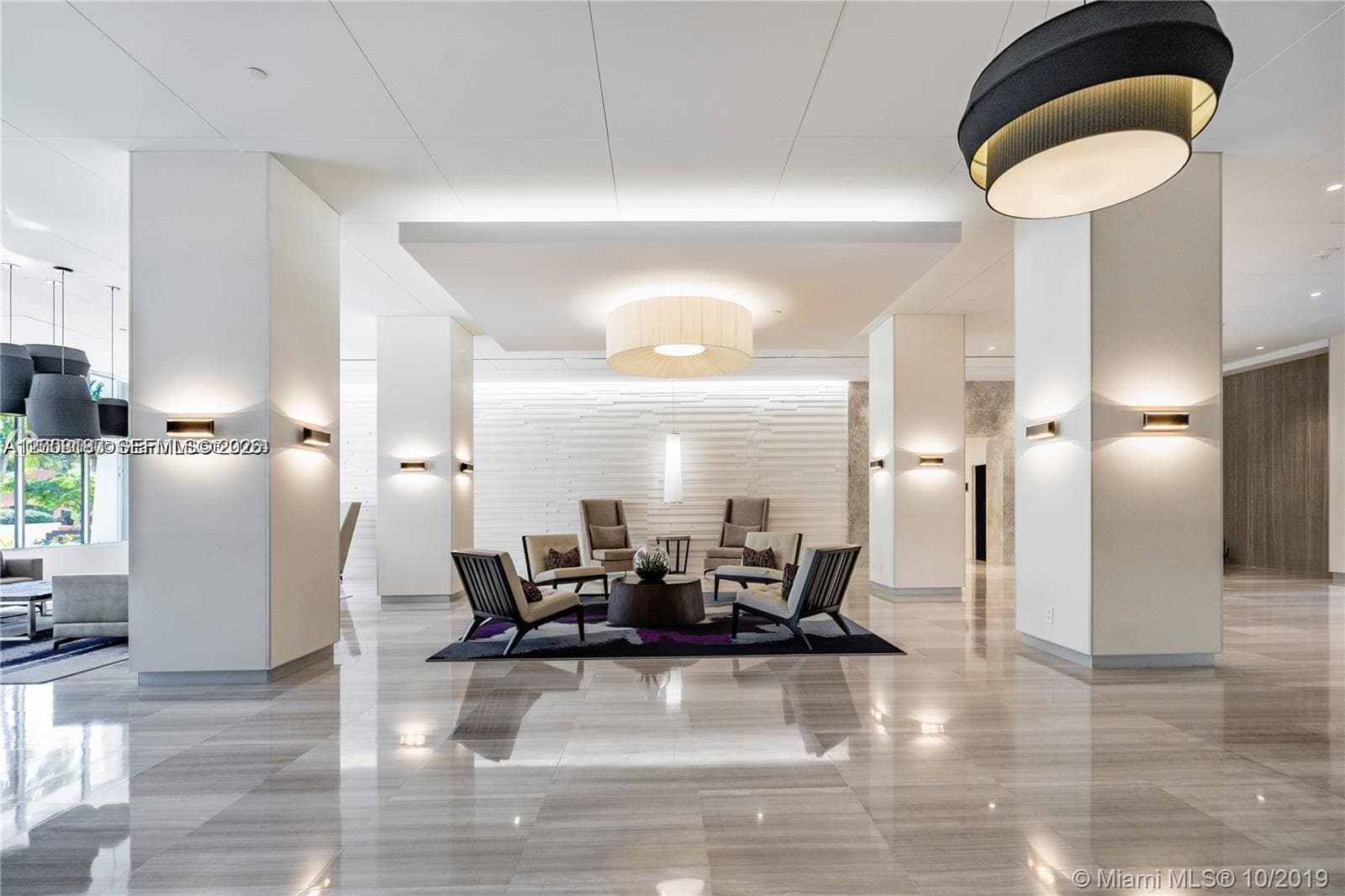 100 Bayview Dr 1811 photo 1