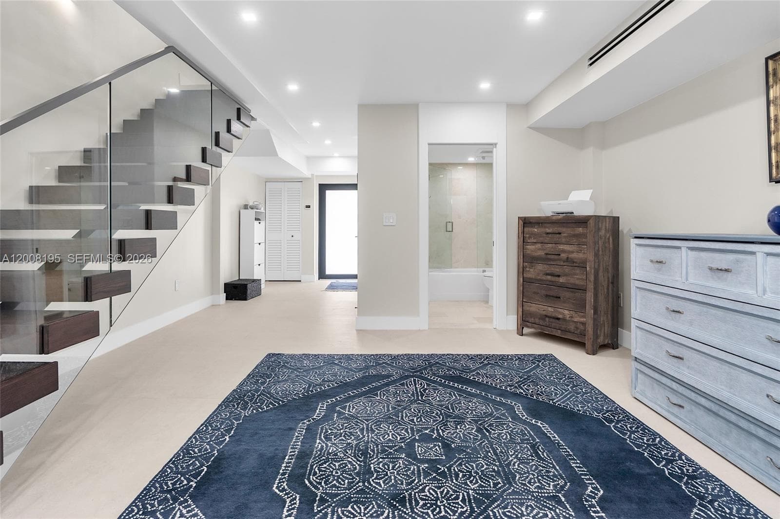 6901 Edgewater Dr 318 photo 4