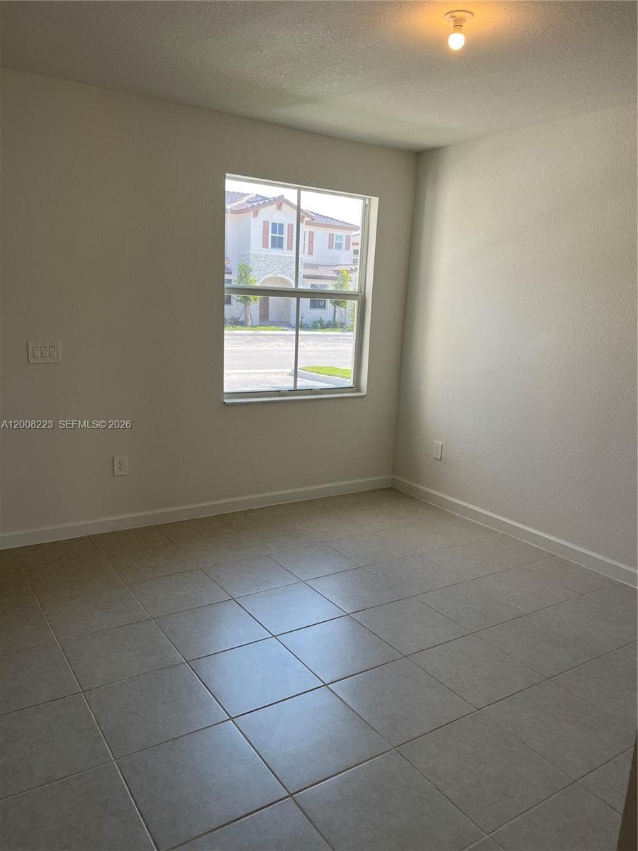 12436 23rd CT 12436 photo 10