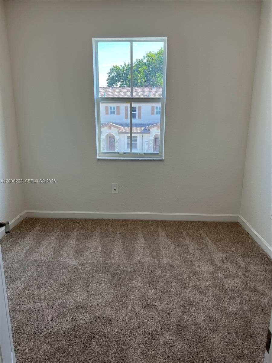 12436 23rd CT 12436 photo 15