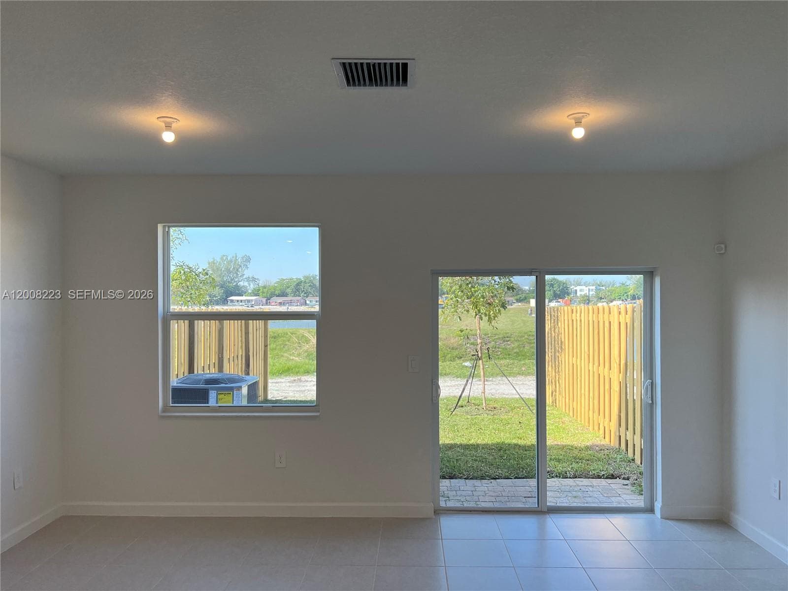 12436 23rd CT 12436 photo 4