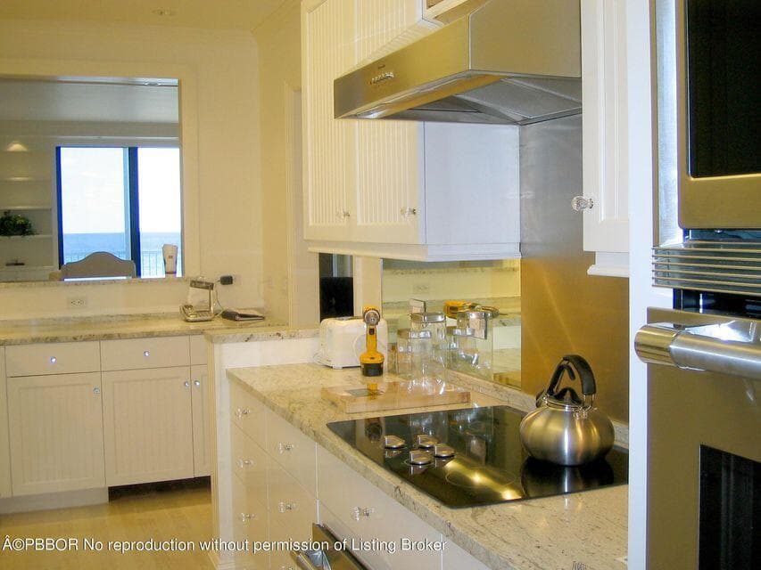 400 S Ocean Boulevard 4150 photo 8
