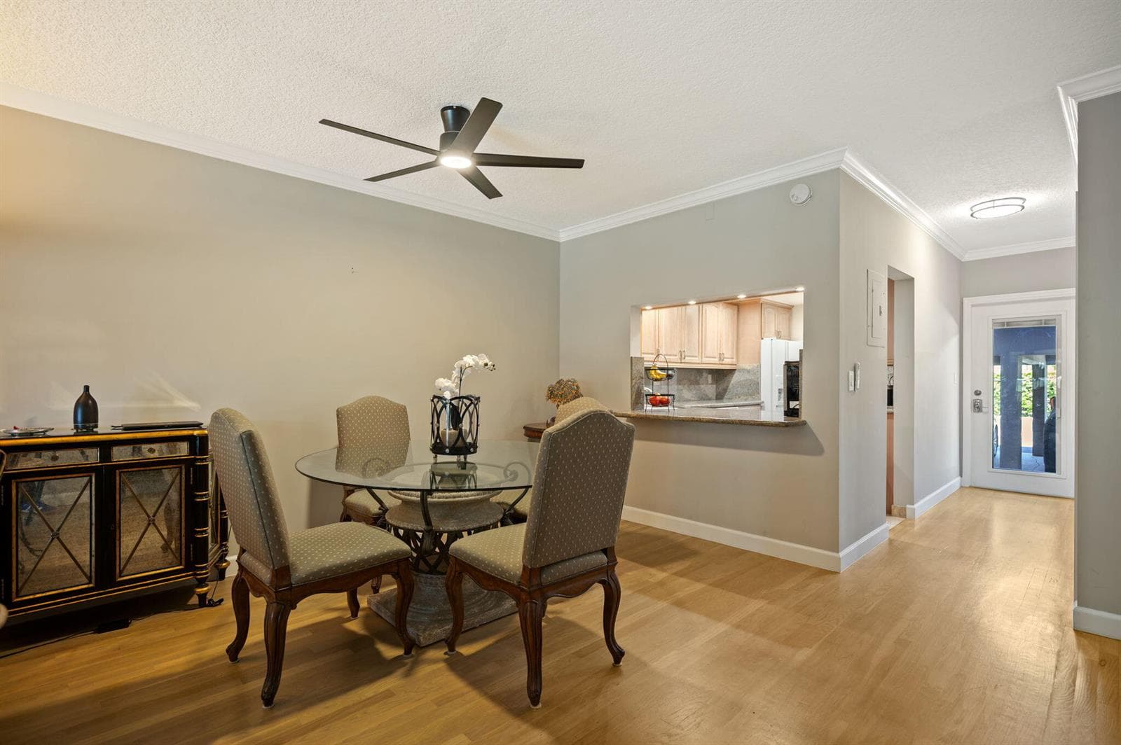 900 SW 12th Street 105 photo 5