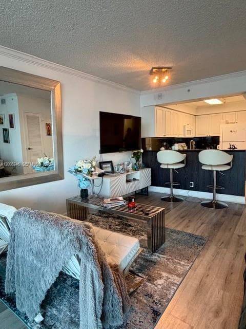 2501 Ocean Dr 1412 photo 7