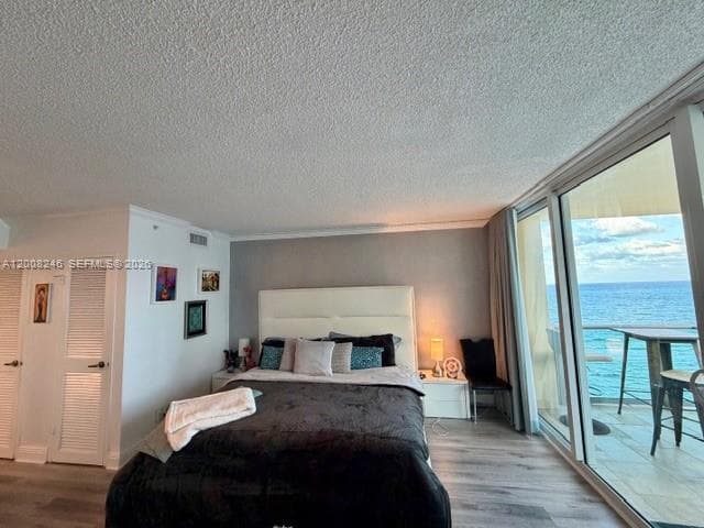 2501 Ocean Dr 1412 photo 11