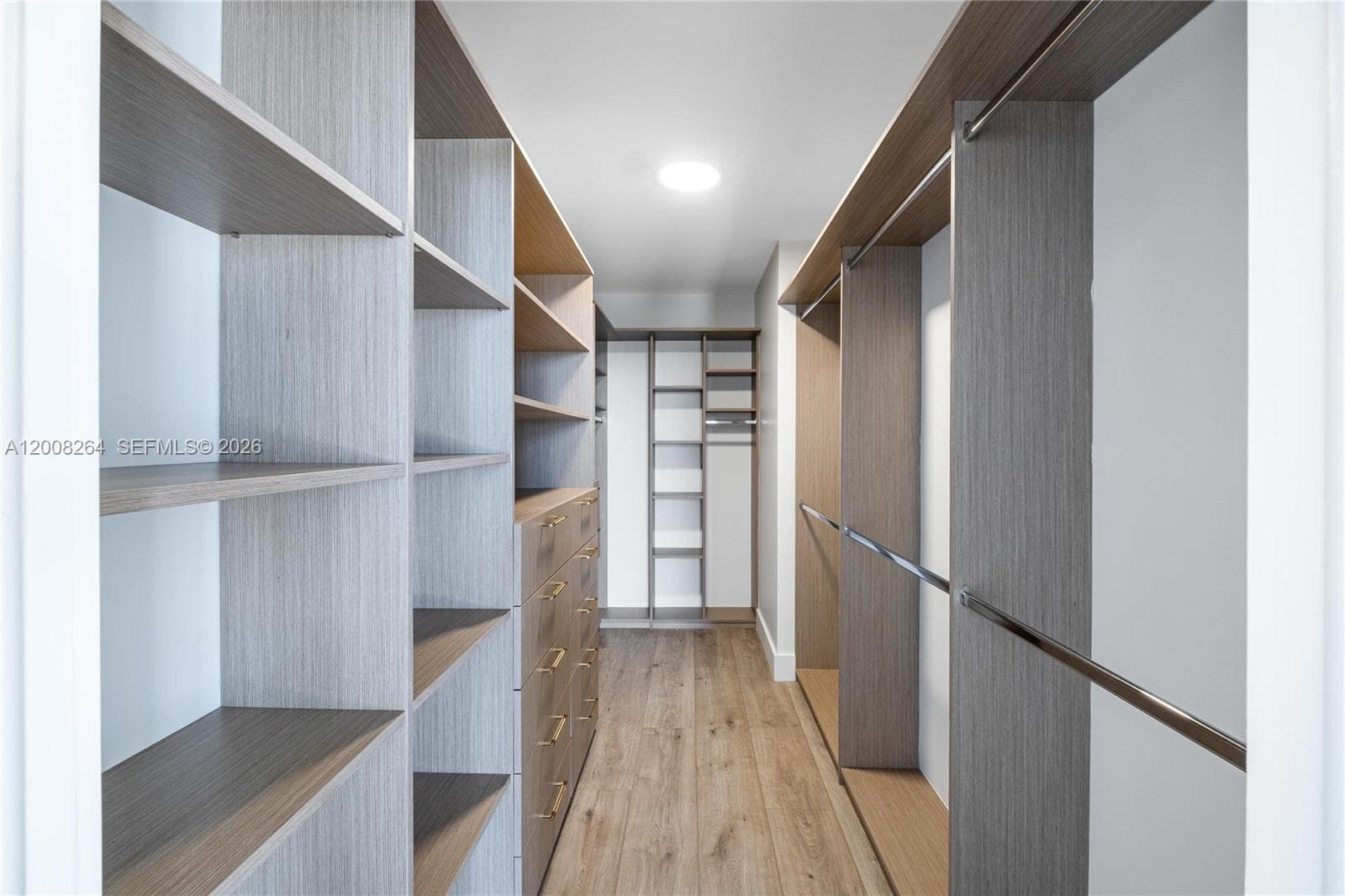 2000 Towerside Ter 1506 photo 23