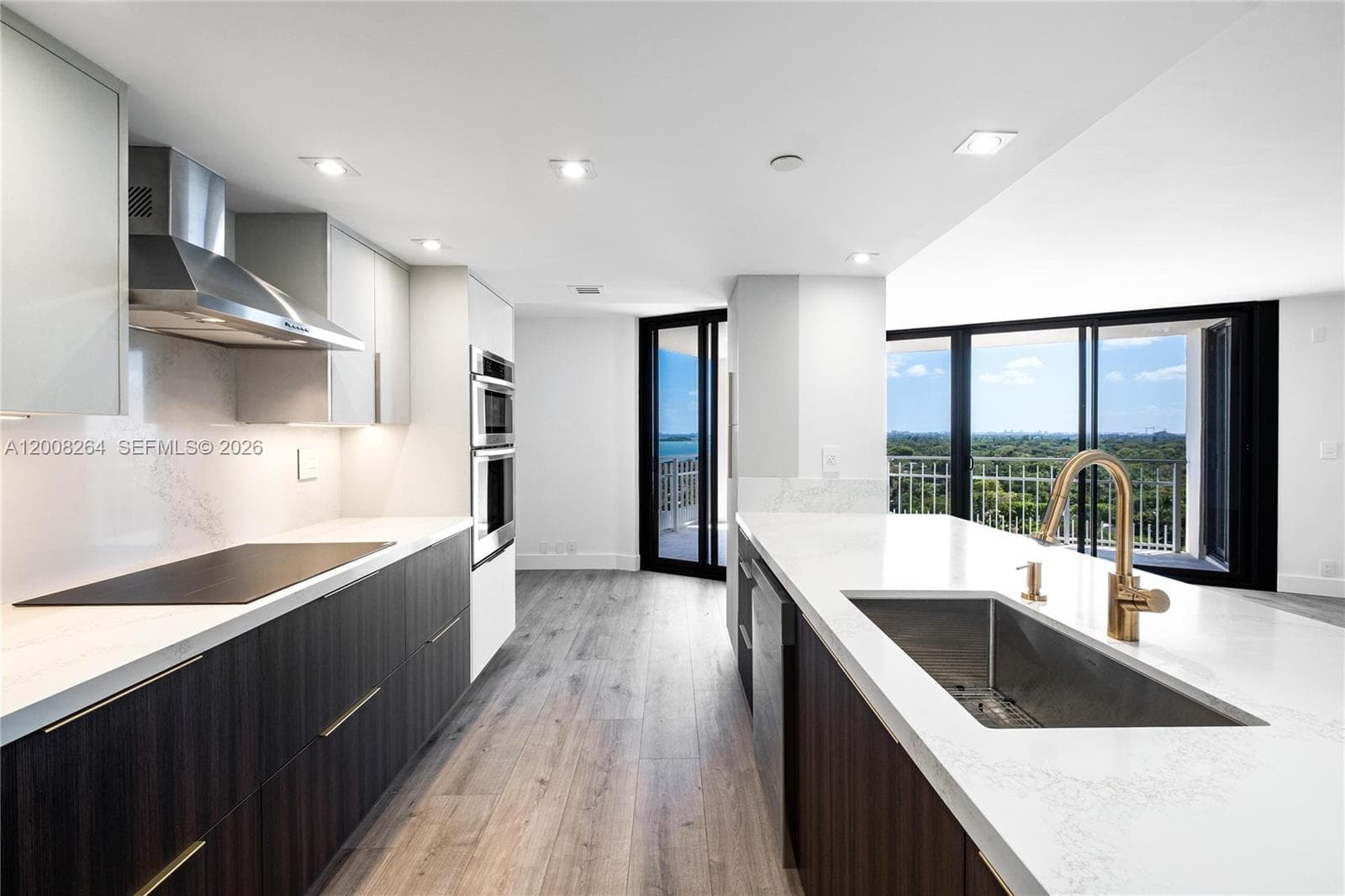 2000 Towerside Ter 1506 photo 10