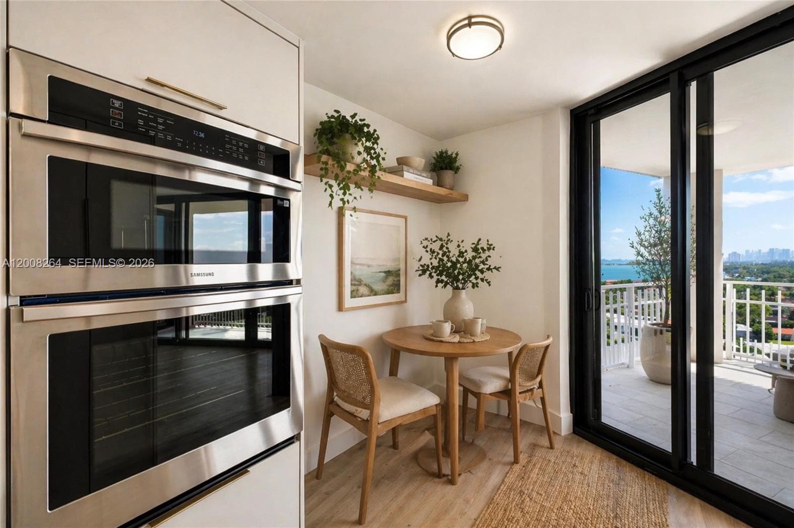 2000 Towerside Ter 1506 photo 8