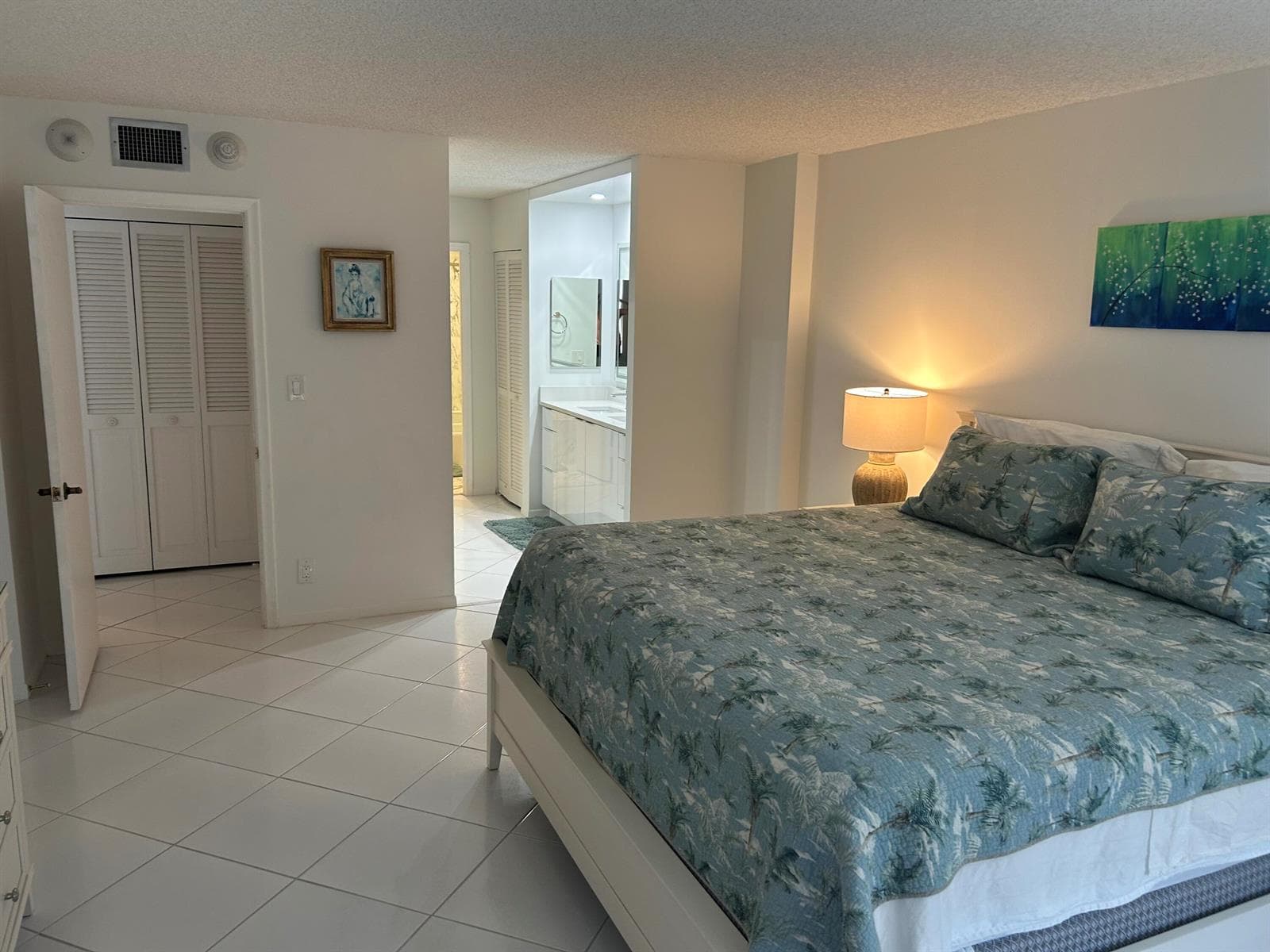 5100 N Ocean Boulevard 1205 photo 2