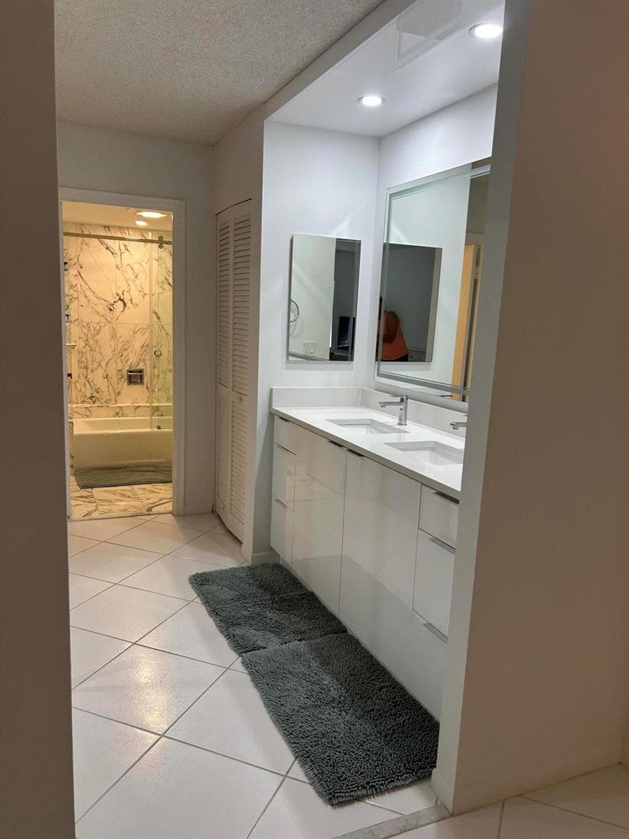 5100 N Ocean Boulevard 1205 photo 3