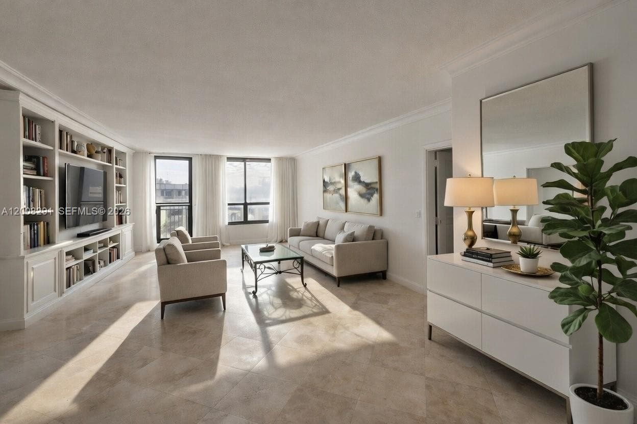 10185 Collins 308 photo 21