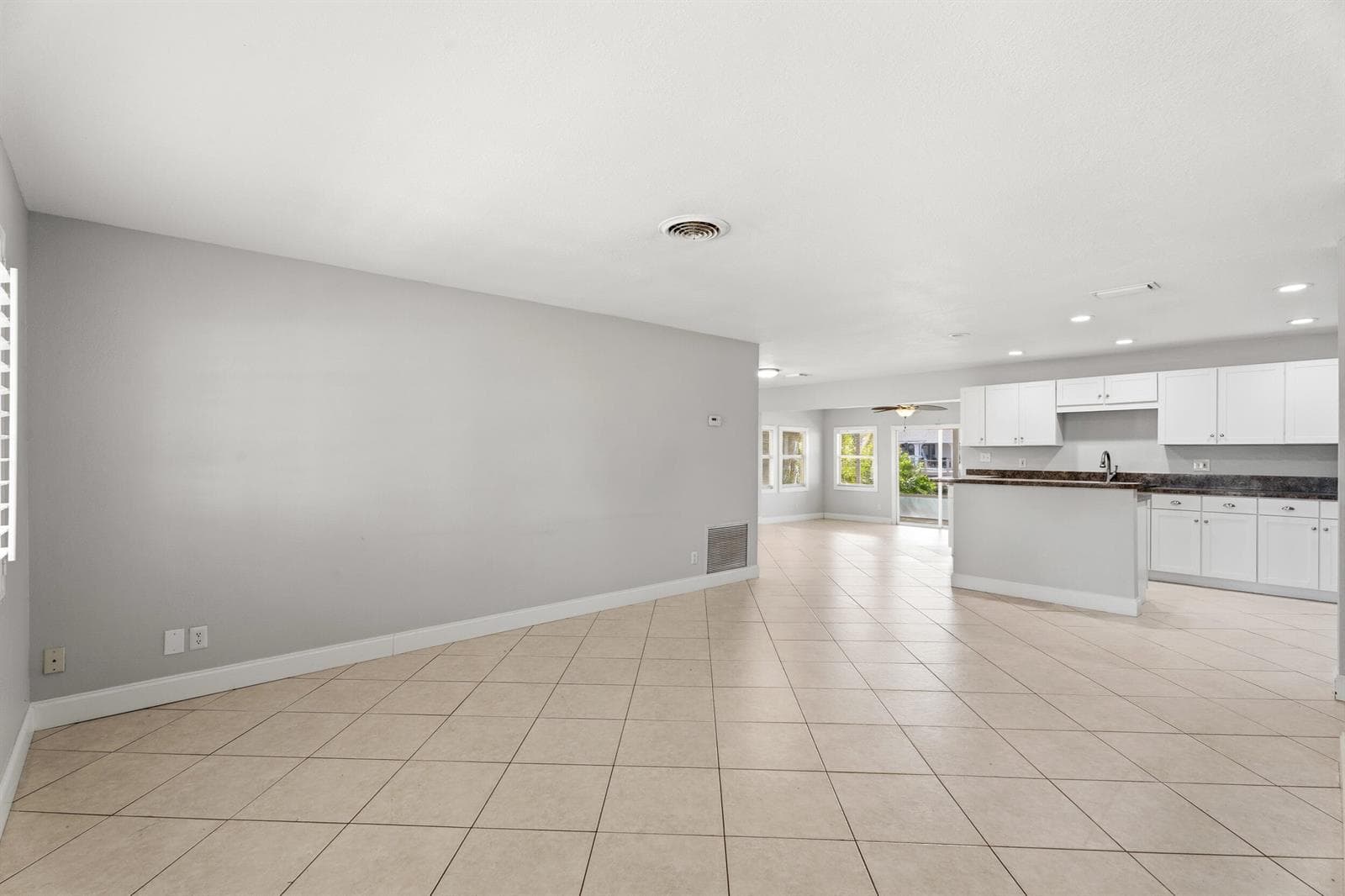 1459 SW Seahawk Way photo 13