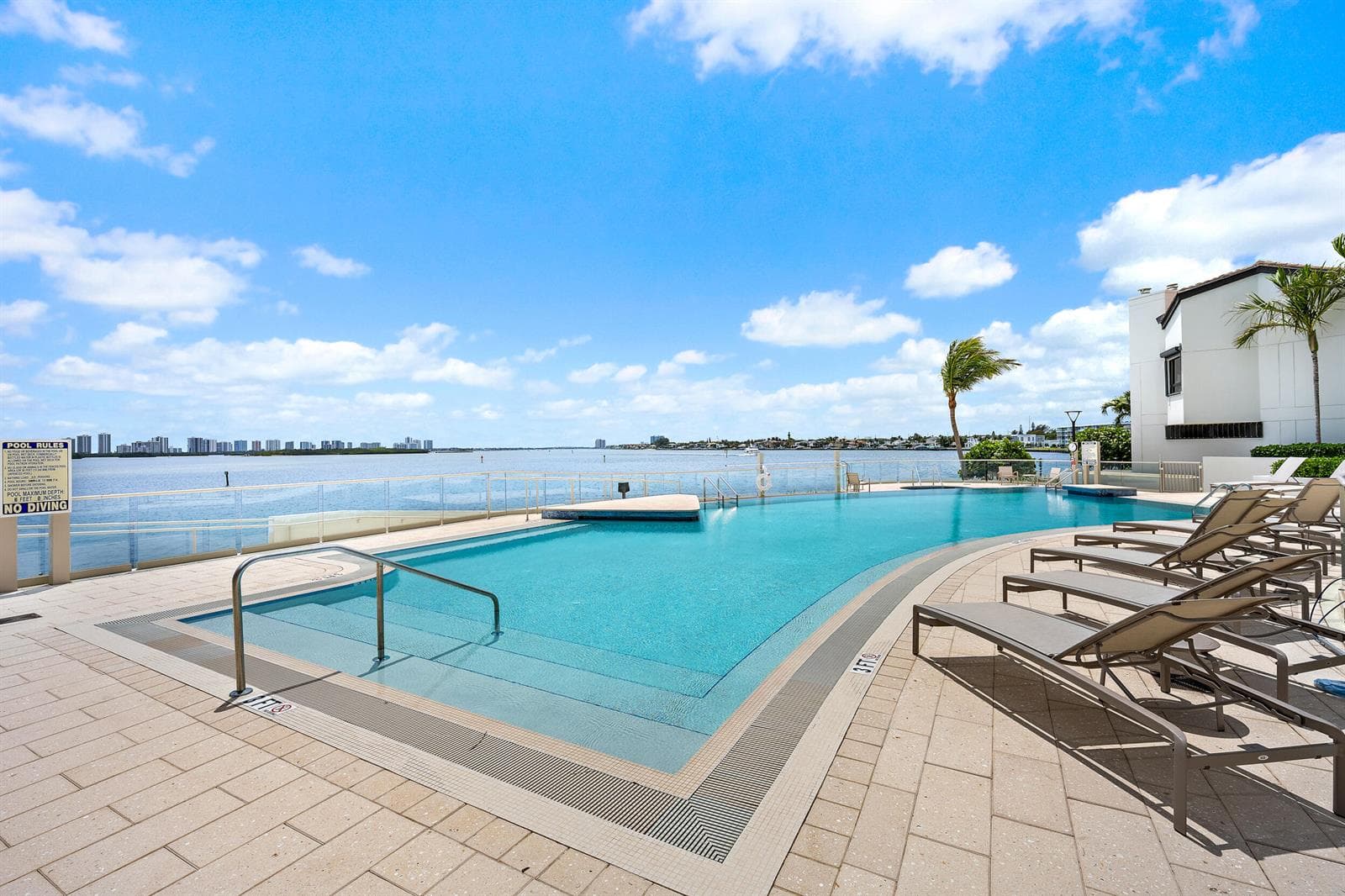 100 Lakeshore Drive 354 photo 17