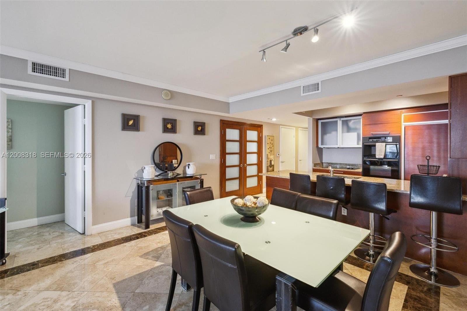 1830 OCEAN DR 4803 photo 18