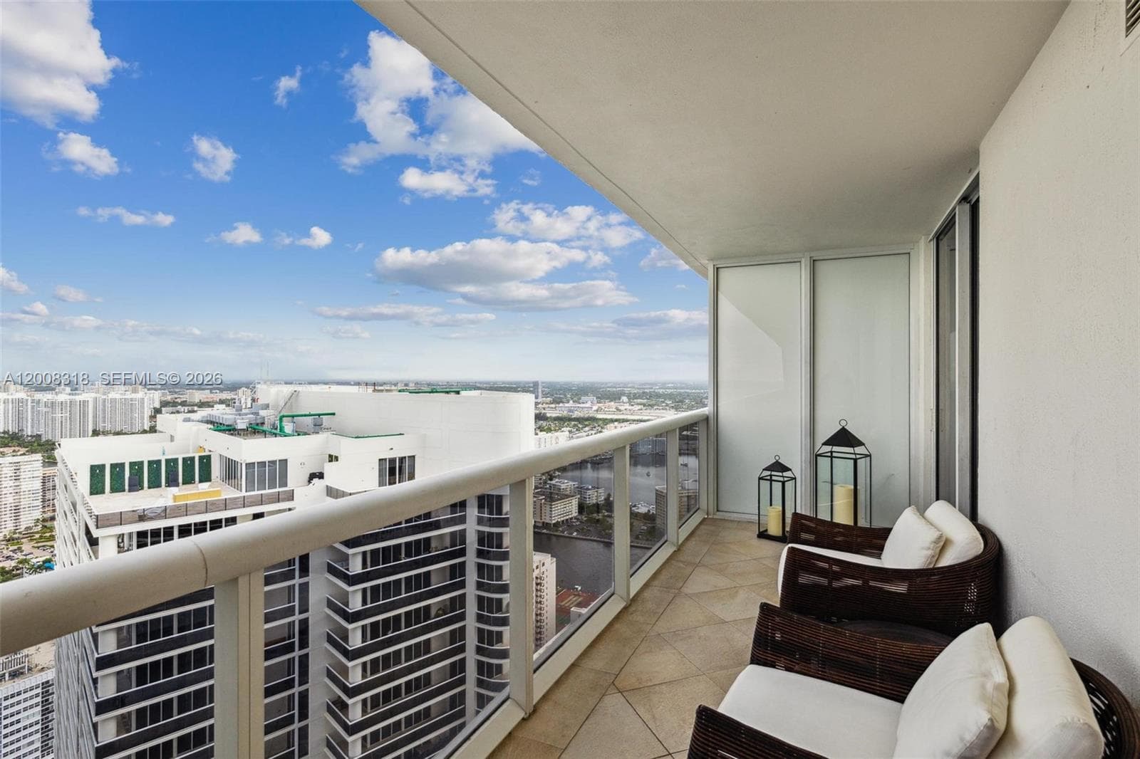 1830 S OCEAN DR 4803 photo 4