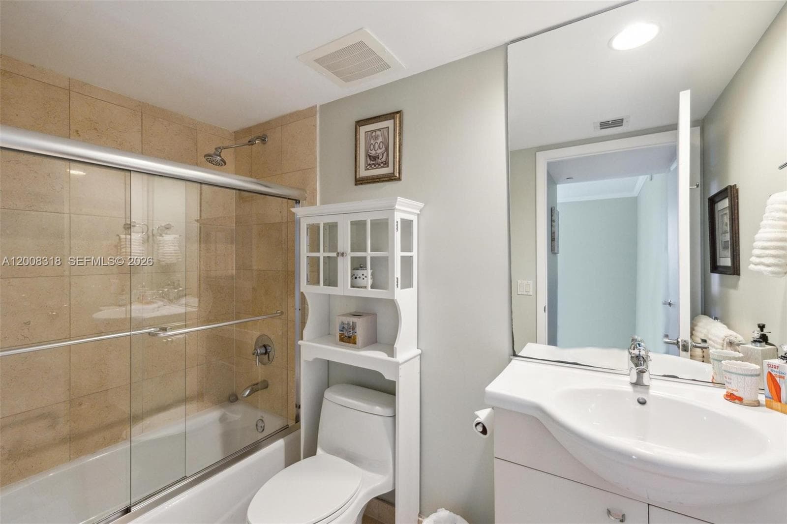 1830 OCEAN DR 4803 photo 21