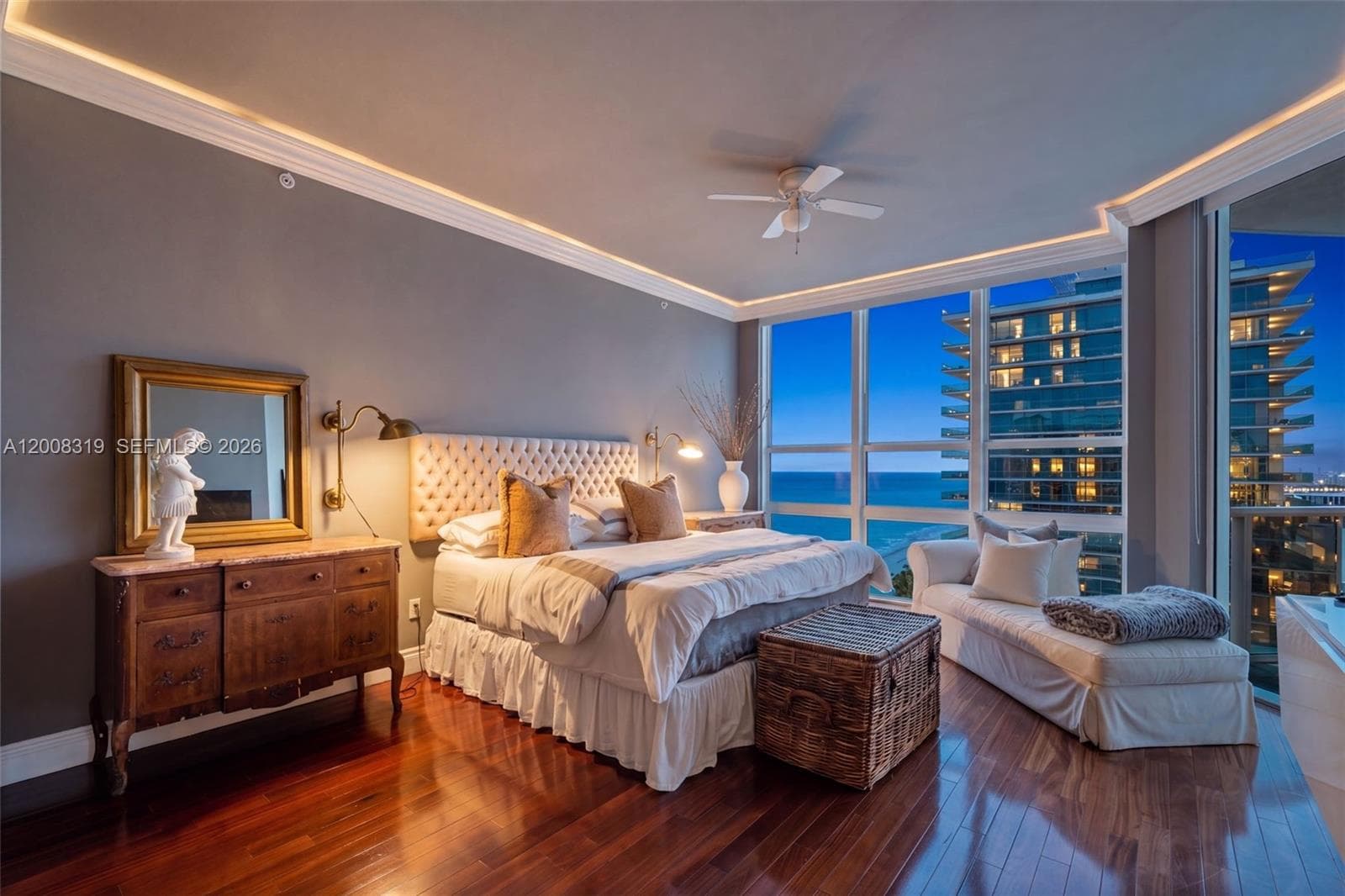 10225 Collins Ave 2004 photo 13