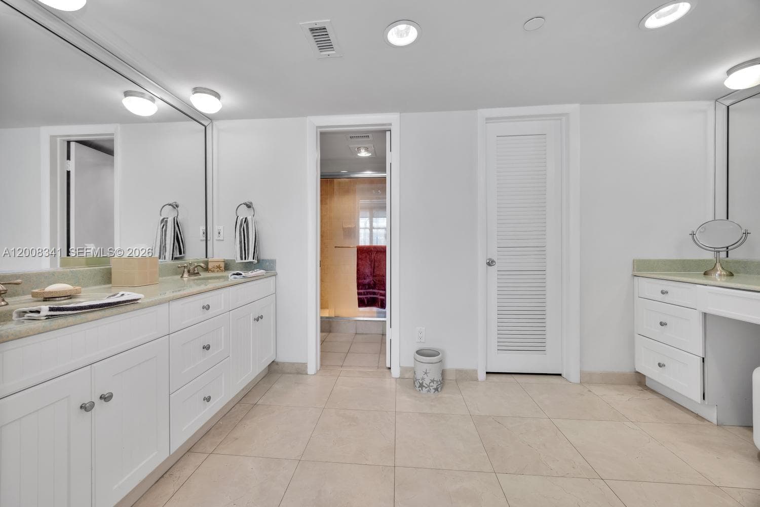 607 Ocean Dr 11K photo 17