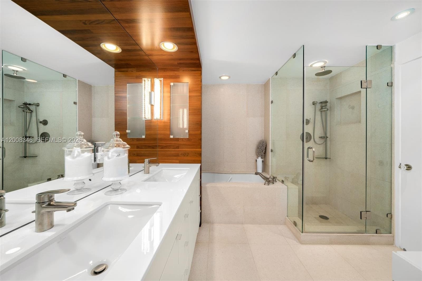 6799 Collins Ave 902 photo 16