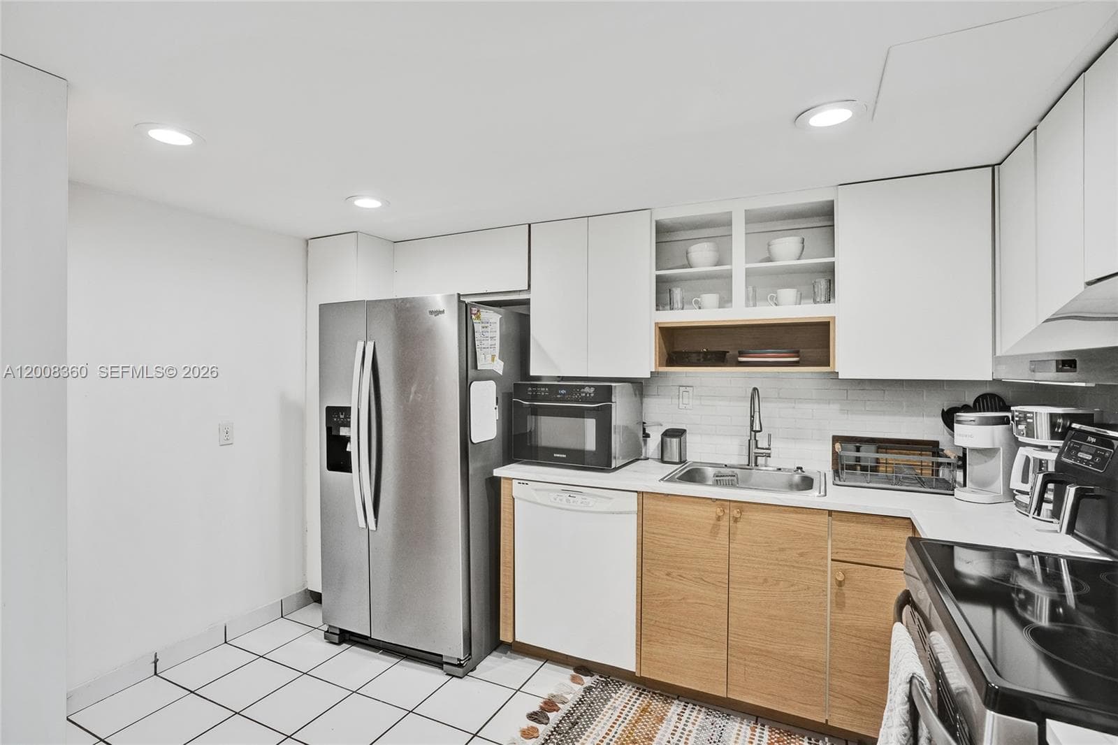 100 Bayview Dr 401 photo 16