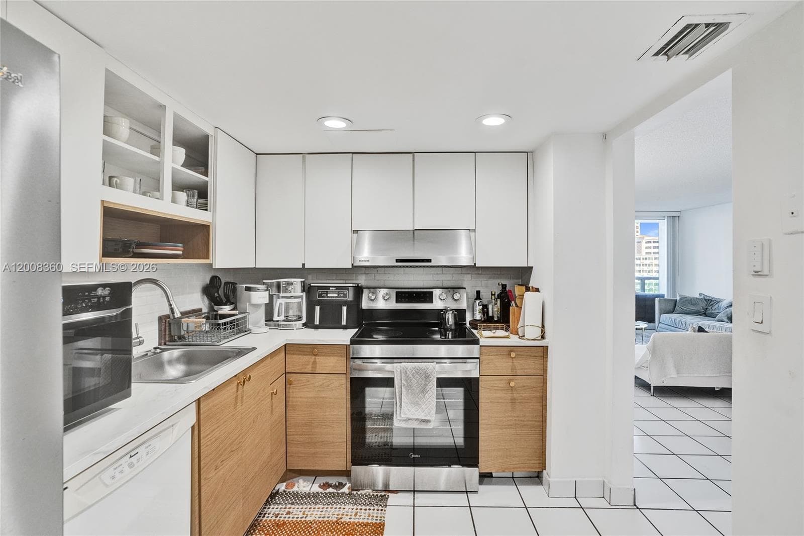 100 Bayview Dr 401 photo 15