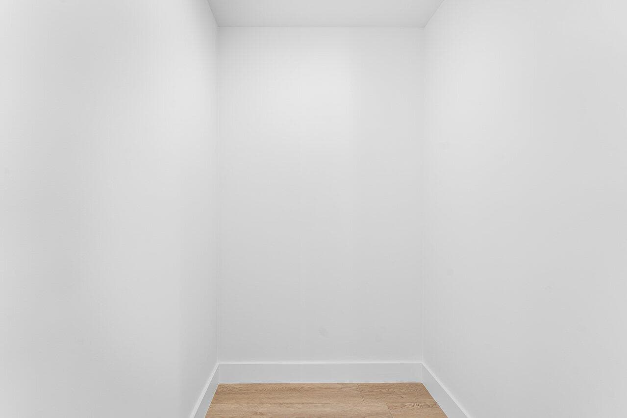 182 Lake Drive 5-101 photo 15