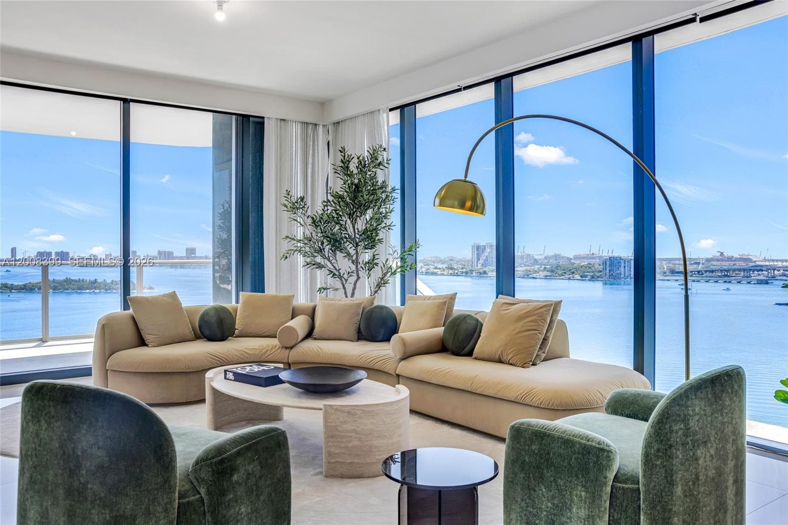 700 24th St 1107 photo 5