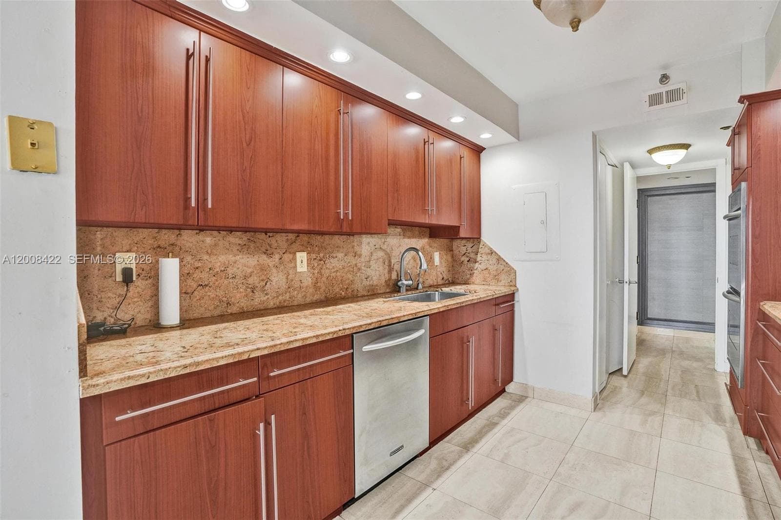 19355 Turnberry Way 8K photo 9